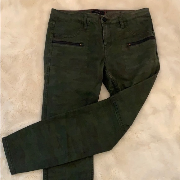Sanctuary Ace Utility Camo denim - Picture 2 of 6